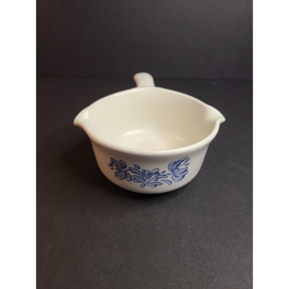 Pfaltzgraff Other - Vintage Pfaltzgraff Yorktowne Table Top Butter Warmer - Great condition